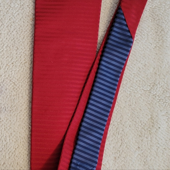 Lot of 2 red ties- incl Hilfiger Silk Neck Tie | 57 inch - Picture 3 of 9